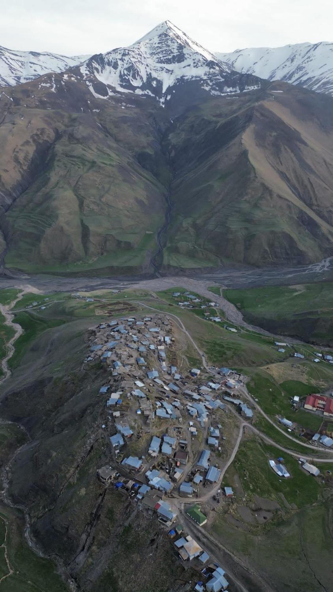 Xinaliq Elnur Guest House, New Hotel Eksteriør bilde